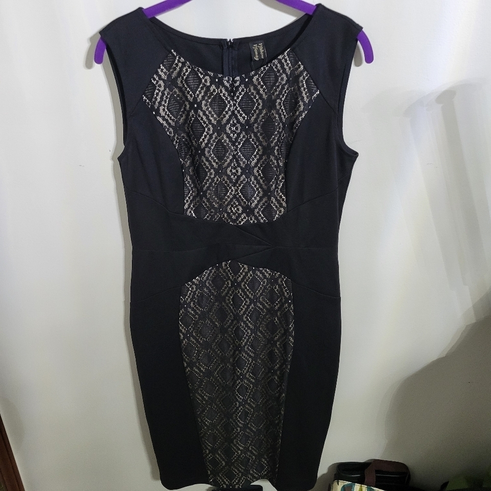 Vfshow Elegant Black & Cream Sleeveless Dress w/ Lace And Dual Zippers, Size Lg